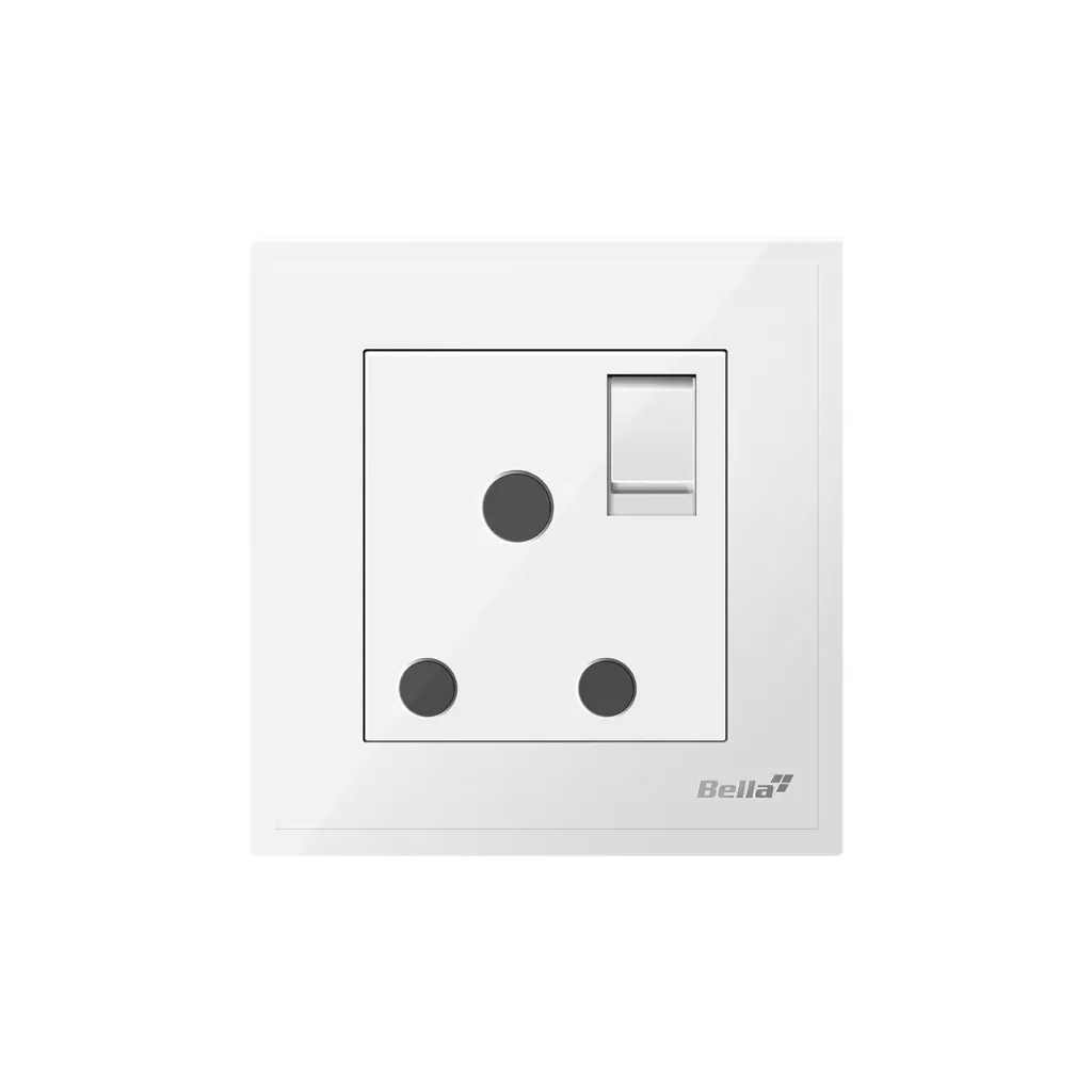 Dynamo 15A 3 Round Pin Switched Socket
